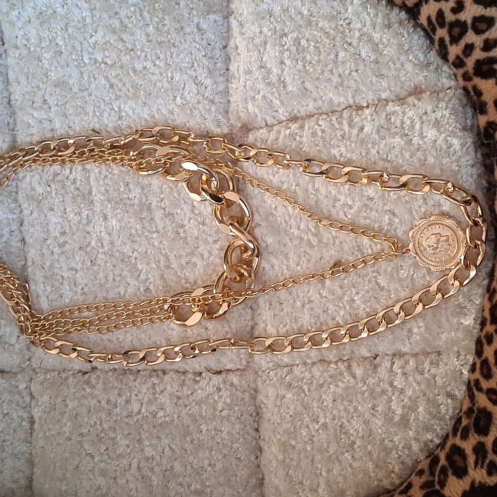 Elegant Gold Tone Chain Necklace Set - Picture 2 of 4